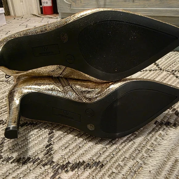 Worthington Shimmering Gold Heeled Boots - Picture 4 of 8